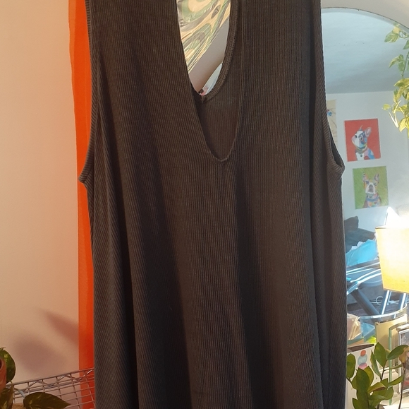 Top - Picture 4 of 4